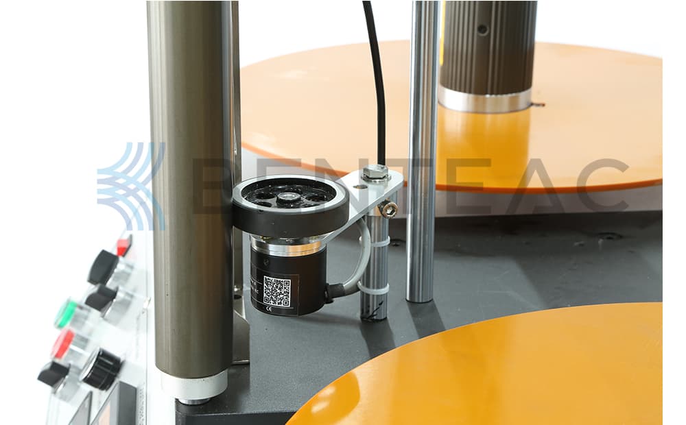 Automatic tension winder