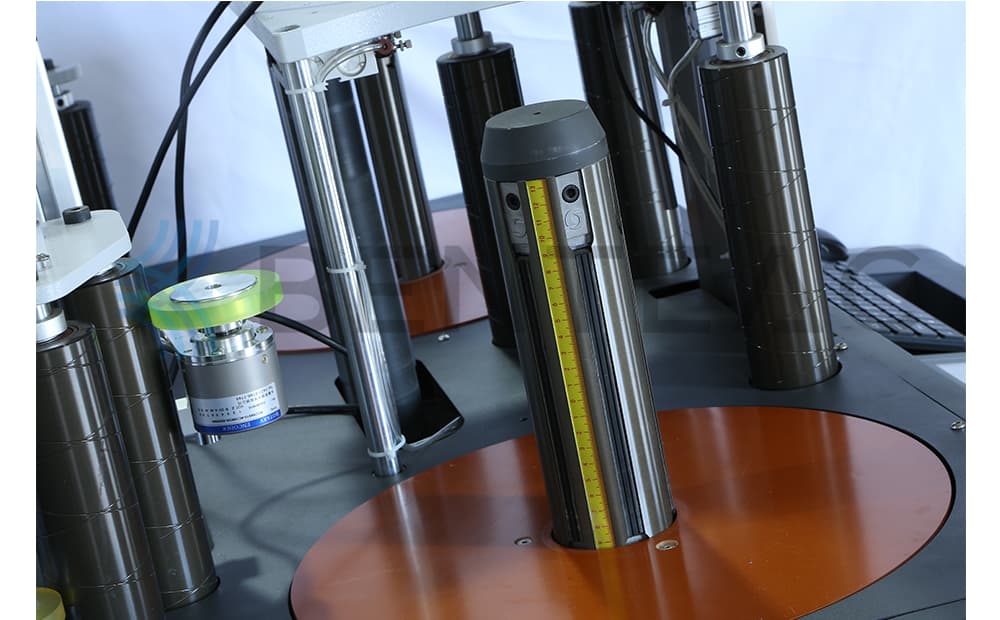 Table top rewinder