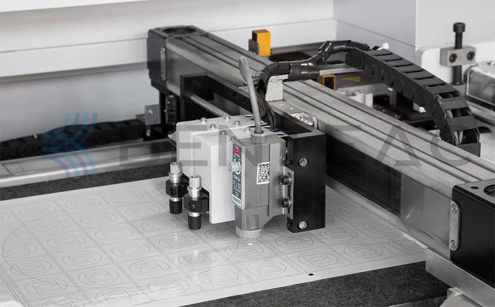 DIGITAL LABEL DIE CUTTING MACHINE