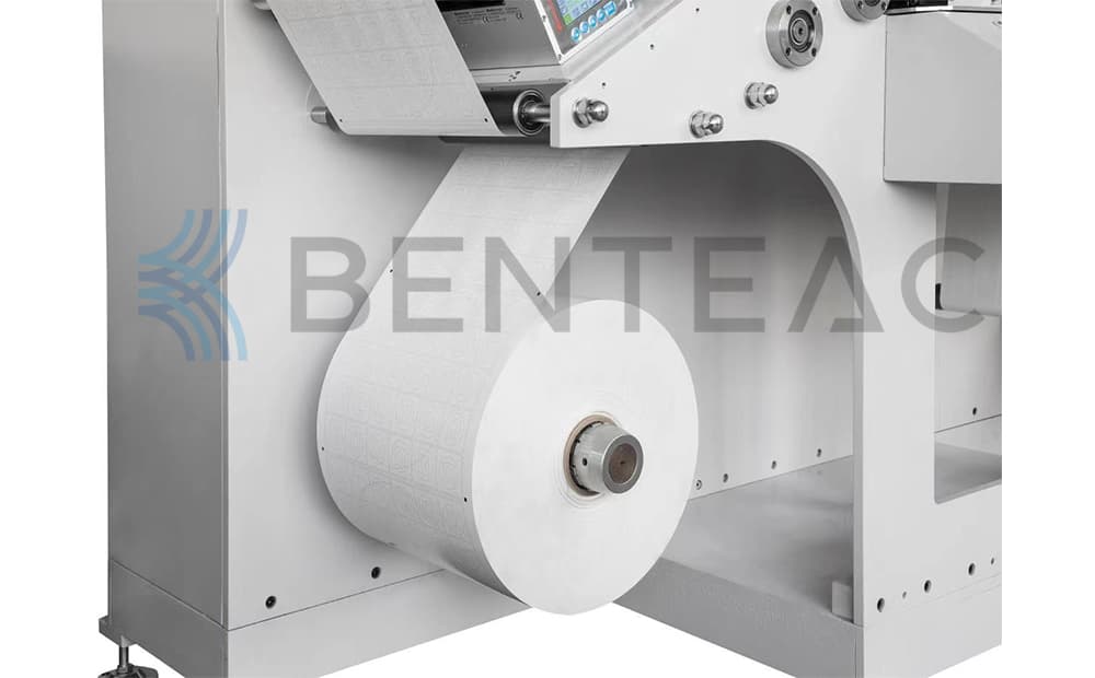 DIGITAL LABEL DIE CUTTING MACHINE