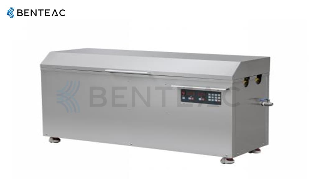 Anilox roller cleaning machine