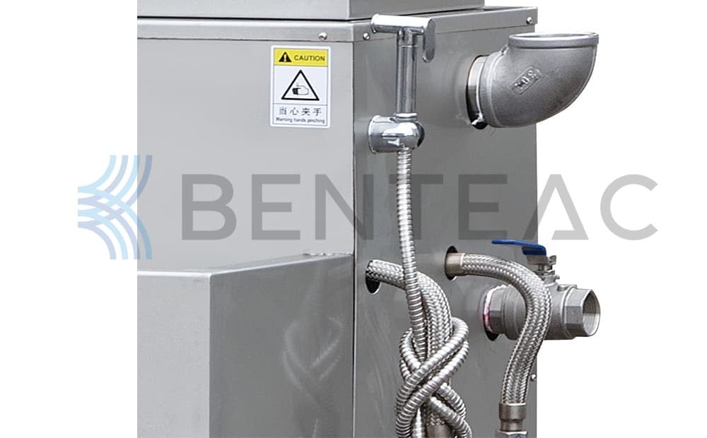 Double-sink ultrasonic cleaning machine