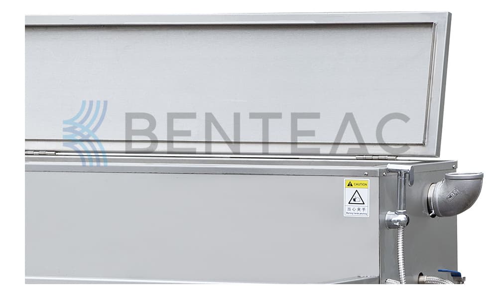Double-sink ultrasonic cleaning machine