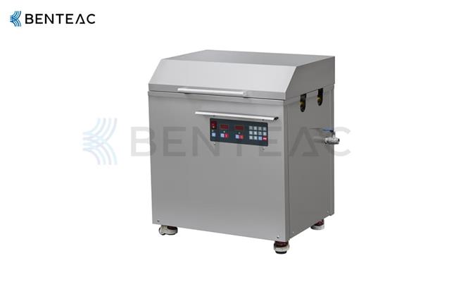 Anilox roller cleaning machine